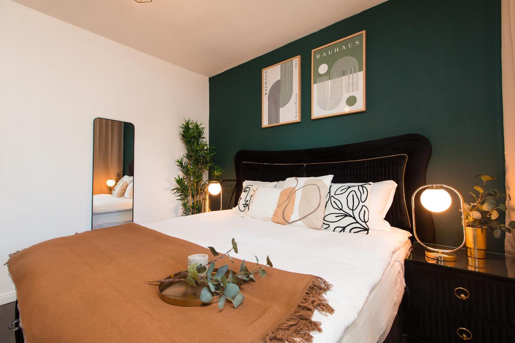 Old Town Apartment With Amazing View From The Balcony Bukarest Exteriör bild